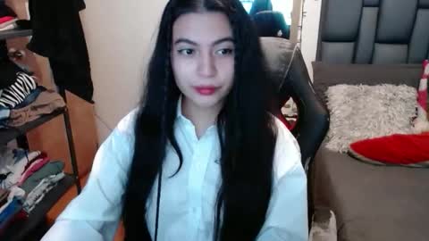 valentinasmith18 online show from 02/02/26, 05:44