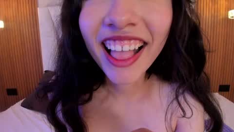 Valentine online show from 05/22/26, 01:17
