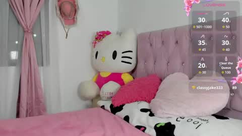 Snapshot of valentine_sweety chatting on 05/15/26, 11:23 Valentine online show from 05/15/26, 11:23