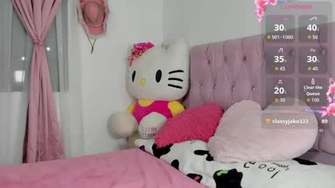 Snapshot of valentine_sweety chatting on 05/15/26, 11:45 Valentine online show from 05/15/26, 11:45