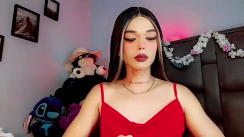 Snapshot of valentinne_marian chatting on 10/04/25, 02:37 Marian online show from 10/04/25, 02:37