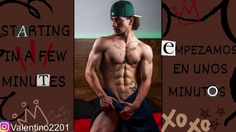 Snapshot of valentino_2201 chatting on 04/17/26, 02:25 Valentino - 15 OFF valentino2201 online show from 04/17/26, 02:25