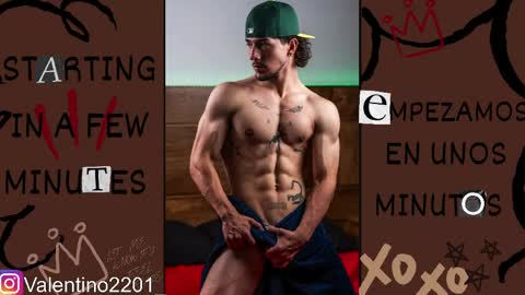 Snapshot of valentino_2201 chatting on 04/18/26, 12:58 Valentino - 15 OFF valentino2201 online show from 04/18/26, 12:58
