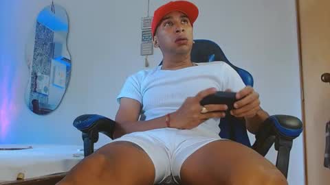 Mistery Guy online show from 11/11/25, 07:58