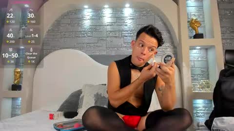 Snapshot of valentino_moretti chatting on 01/11/26, 12:32 valentino_moretti online show from 01/11/26, 12:32