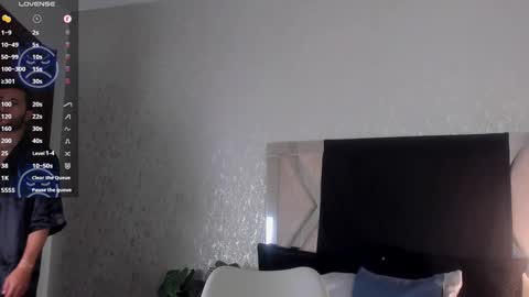 Valentino online show from 12/04/24, 09:07