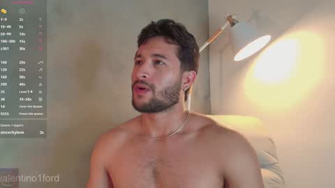 Valentino online show from 01/29/25, 01:37