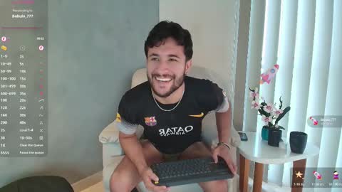 Valentino online show from 02/22/25, 09:37