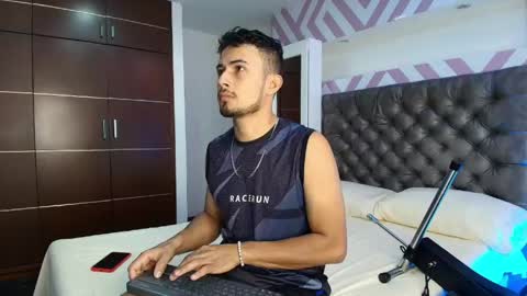  Valentinos  online show from 03/18/26, 09:07