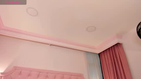 Vale Toro  online show from 11/24/25, 12:05