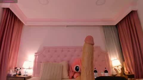 Vale Toro  online show from 12/04/25, 11:30