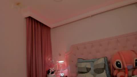 Snapshot of valentoro1 chatting on 05/01/26, 10:42 Vale Toro online show from 05/01/26, 10:42