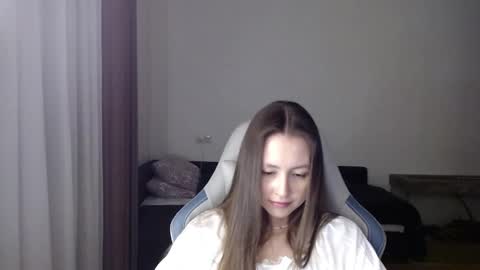 Snapshot of valents_cherry chatting on 02/09/25, 05:01 Valentina online show from 02/09/25, 05:01