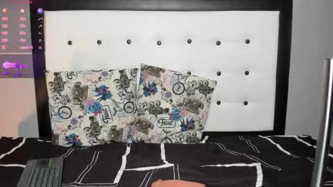 Valeria online show from 09/11/25, 02:33