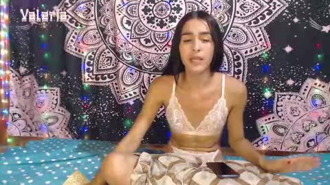 valeria online show from 11/30/25, 01:09
