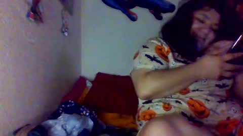Snapshot of valeria06 chatting on 10/16/25, 04:24 Valeria online show from 10/16/25, 04:24
