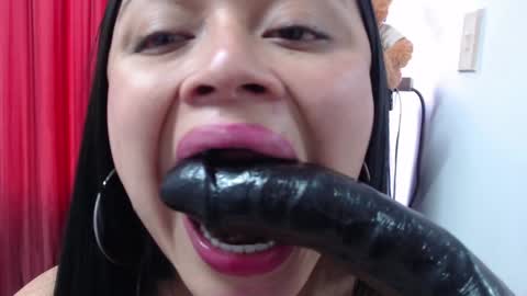 Snapshot of valeria_fiery chatting on 02/06/25, 12:00 VALERIA online show from 02/06/25, 12:00