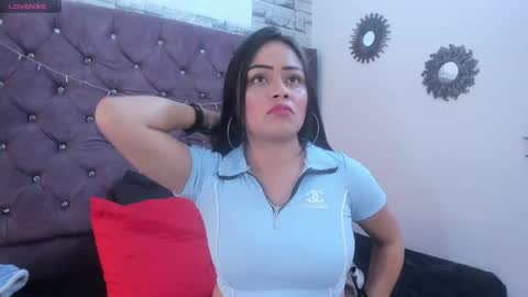 Snapshot of valeria_fiery chatting on 09/23/25, 02:42 VALERIA online show from 09/23/25, 02:42