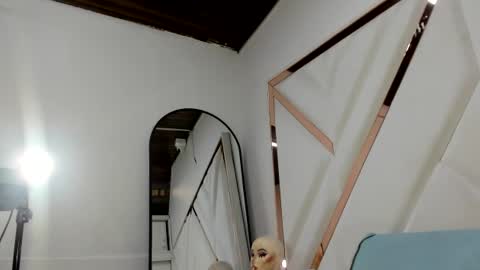 valeria_gil_ online show from 07/02/26, 03:07