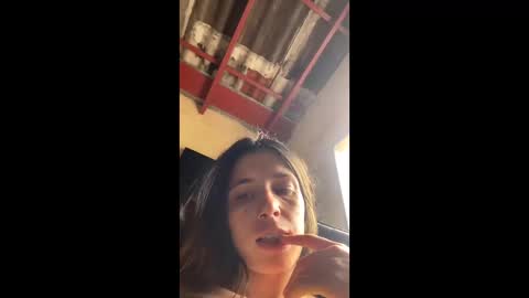   online show from 01/02/25, 08:02