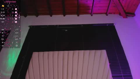 Snapshot of valeria_uribe22 chatting on 02/16/25, 12:08 online show from 02/16/25, 12:08