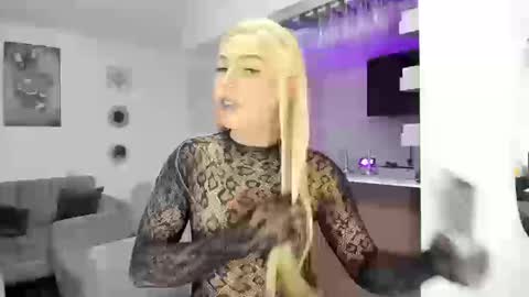 Snapshot of valeriadollks chatting on 09/25/25, 11:41 valeriadollks online show from 09/25/25, 11:41