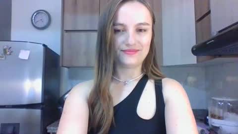 valeriafrannco online show from 12/16/25, 09:42