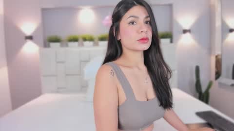 Snapshot of valeriagarciax chatting on 02/05/26, 12:10 ValeriaGarciax online show from 02/05/26, 12:10