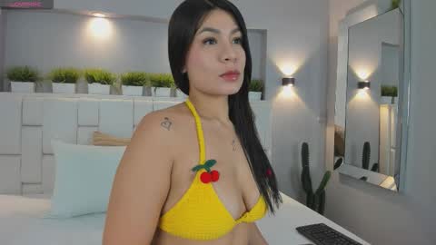 Snapshot of valeriagarciax chatting on 02/12/26, 12:00 ValeriaGarciax online show from 02/12/26, 12:00