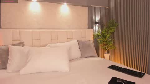 Snapshot of valeriagarciax chatting on 04/11/26, 11:47 ValeriaGarciax online show from 04/11/26, 11:47