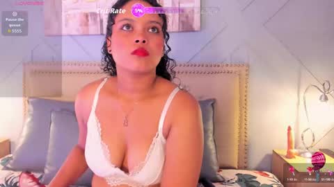 Snapshot of valeriajlio chatting on 09/13/25, 11:32 Valeria online show from 09/13/25, 11:32