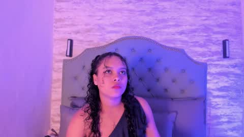 Snapshot of valeriajlio chatting on 09/23/25, 11:35 Valeria online show from 09/23/25, 11:35