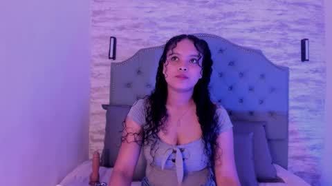 Snapshot of valeriajlio chatting on 09/30/25, 11:48 Valeria online show from 09/30/25, 11:48