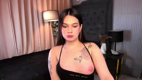 Valeria online show from 12/22/25, 10:40