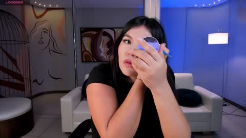 Snapshot of valeriaroldanx chatting on 02/27/26, 11:43 Valeria online show from 02/27/26, 11:43