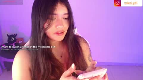 Snapshot of valeribell1 chatting on 04/28/26, 04:06 Valeri online show from 04/28/26, 04:06