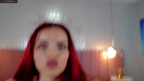 Snapshot of valerie__miller_ chatting on 11/26/25, 04:52 Valerie online show from 11/26/25, 04:52
