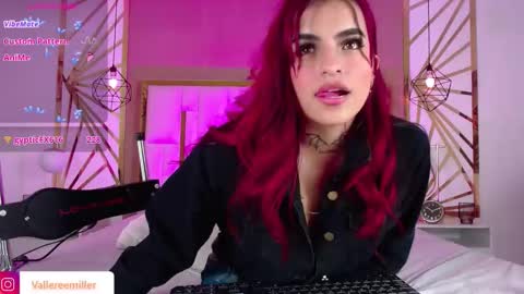 Snapshot of valerie__miller_ chatting on 11/27/25, 05:04 Valerie online show from 11/27/25, 05:04