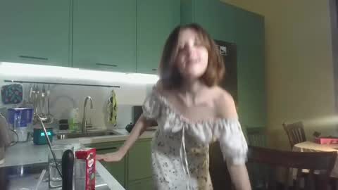 Kristi moony online show from 02/06/25, 09:06