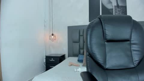 Snapshot of valerie_rouse chatting on 01/17/25, 09:28 Valerie online show from 01/17/25, 09:28