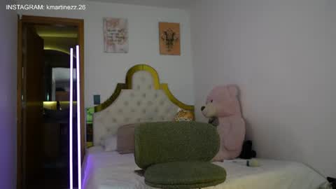 valeriecollinss_ online show from 06/11/26, 02:53