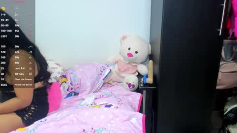 Valerie online show from 10/10/25, 01:26