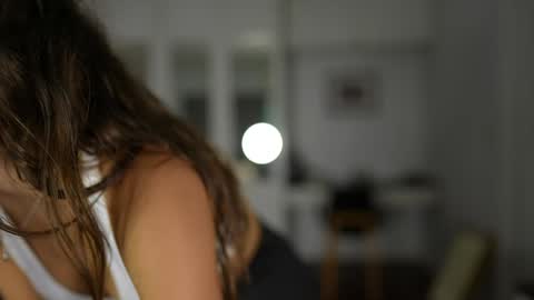 Snapshot of valerieh chatting on 09/20/25, 03:18 Valerie online show from 09/20/25, 03:18