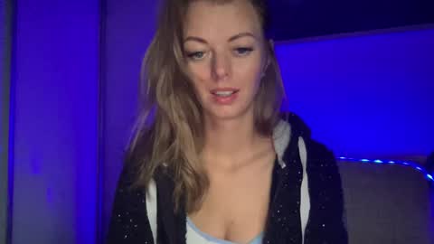 Valerie  online show from 12/16/24, 07:15