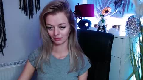 Valerie  online show from 03/06/25, 12:41