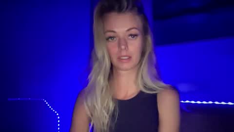 Valerie  online show from 09/12/25, 05:46