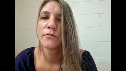 Snapshot of valerierayne13 chatting on 03/14/26, 04:51 ValerieRayne online show from 03/14/26, 04:51