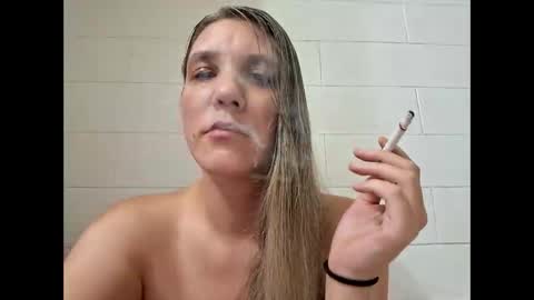 Snapshot of valerierayne13 chatting on 04/04/26, 05:49 ValerieRayne online show from 04/04/26, 05:49