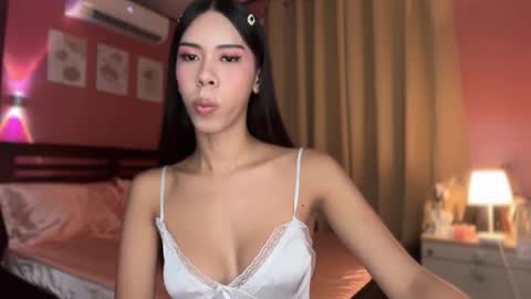 Snapshot of valerieriches chatting on 11/06/25, 08:26 Valerie online show from 11/06/25, 08:26