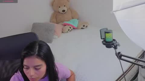 Snapshot of valerihouse_ chatting on 05/28/26, 01:36 valerihouse_ online show from 05/28/26, 01:36